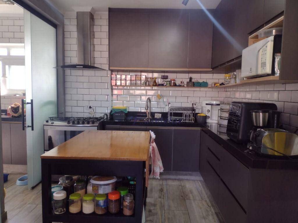 Apartamento à venda com 2 quartos, 63m² - Foto 18