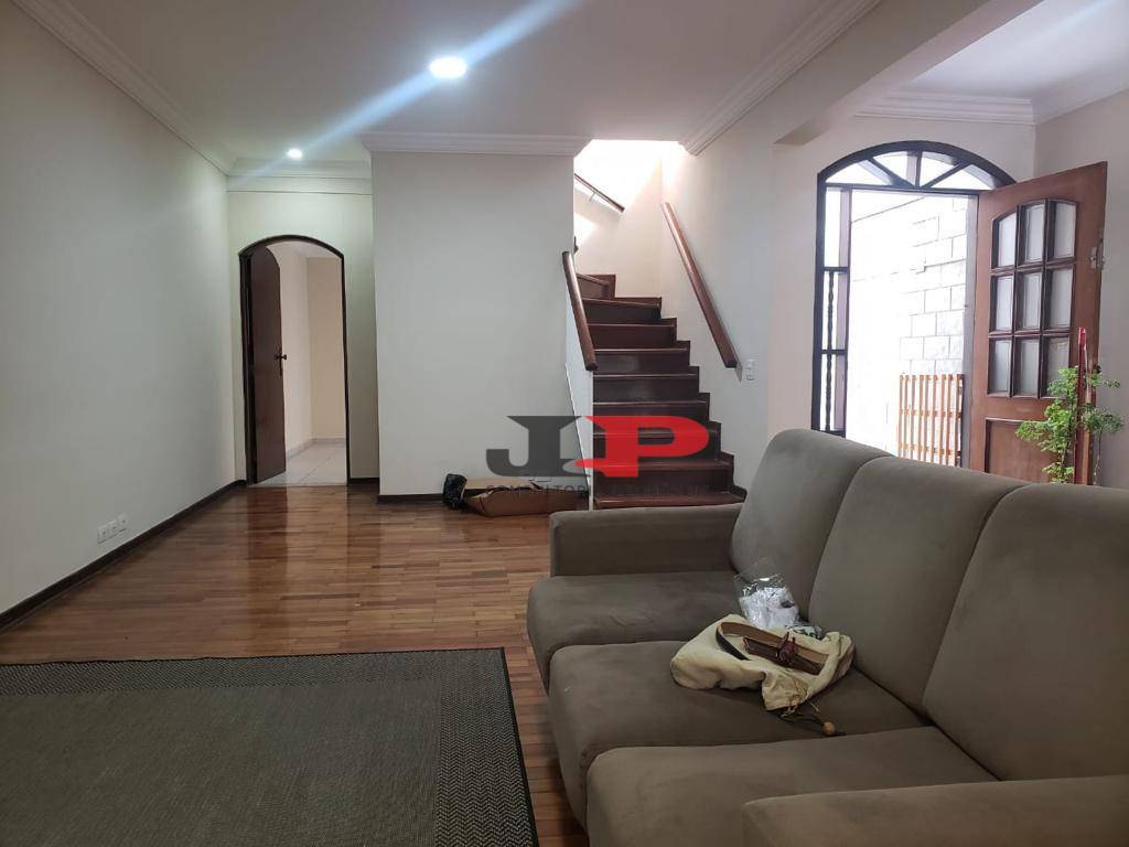 Sobrado para alugar com 3 quartos, 135m² - Foto 1