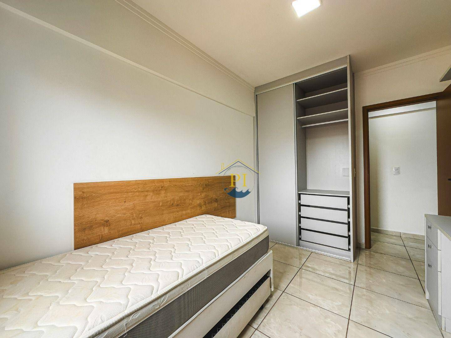 Apartamento à venda com 2 quartos, 75m² - Foto 19