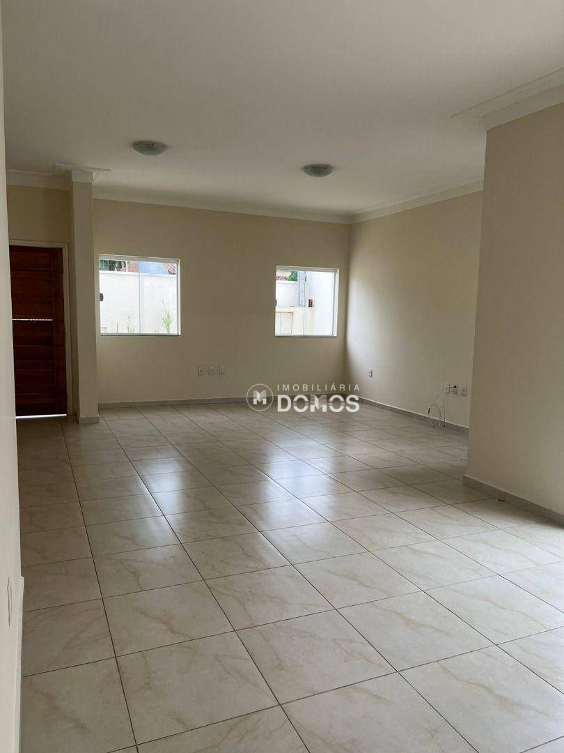 Casa para alugar com 3 quartos, 217m² - Foto 6