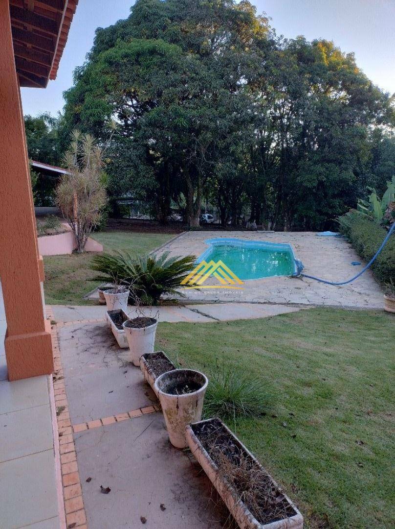 Casa à venda e aluguel com 3 quartos, 400m² - Foto 41