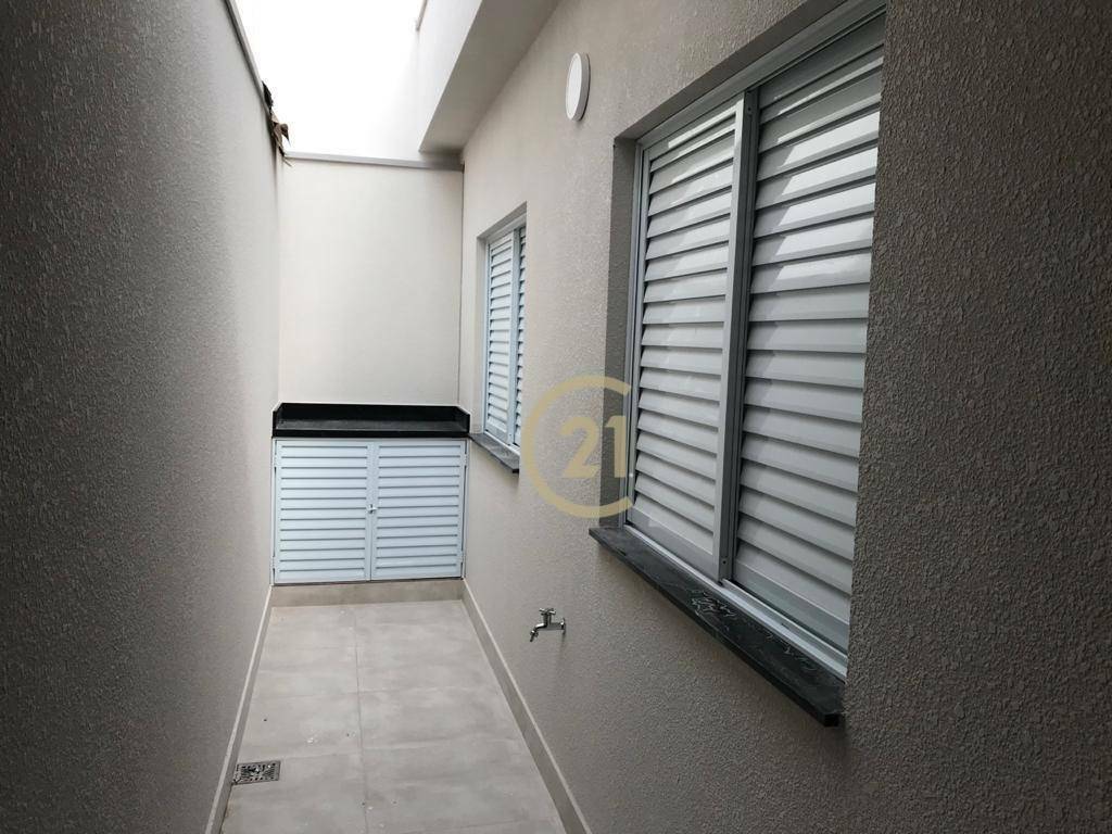 Casa à venda com 2 quartos, 66m² - Foto 11