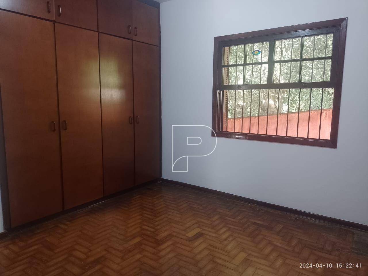 Casa à venda com 3 quartos, 301m² - Foto 9