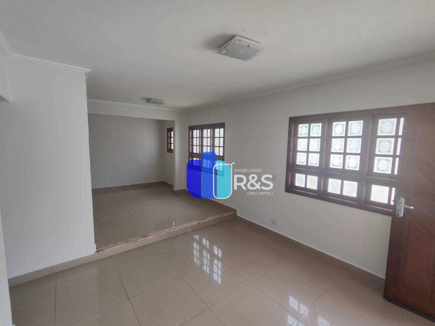 Casa de Condomínio à venda e aluguel com 3 quartos, 100m² - Foto 5