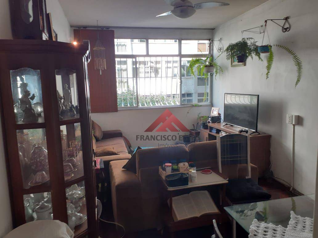 Apartamento à venda com 3 quartos, 100m² - Foto 8