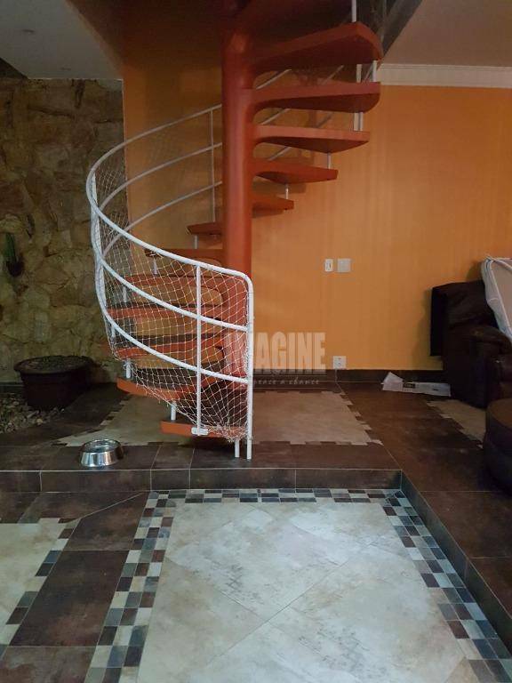 Sobrado à venda com 4 quartos, 216m² - Foto 8