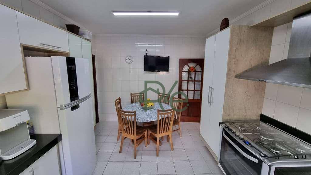 Casa de Condomínio à venda com 4 quartos, 380m² - Foto 16