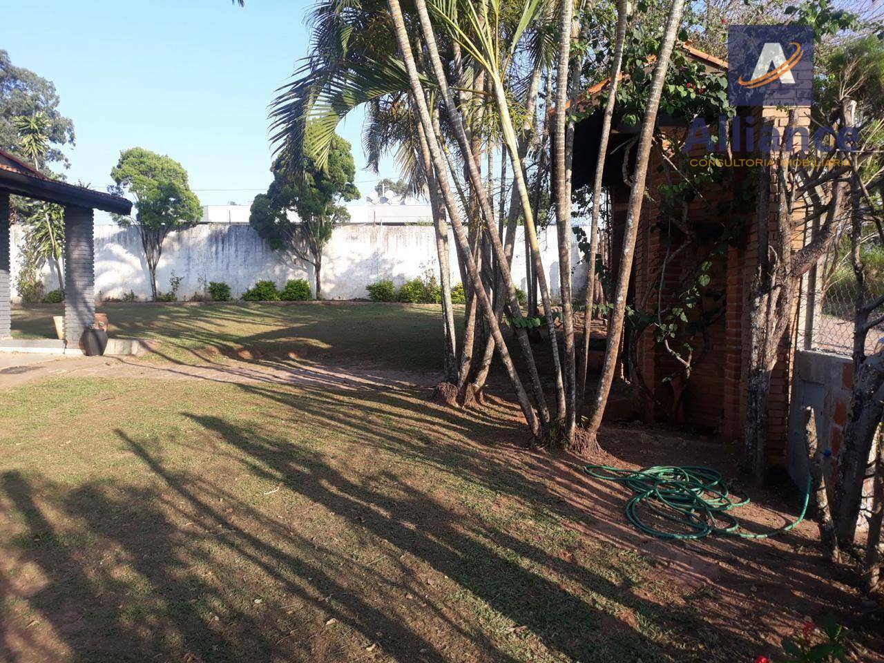 Chácara à venda com 3 quartos, 188m² - Foto 4