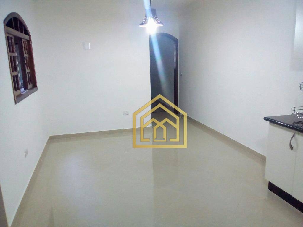 Sobrado à venda com 4 quartos, 180m² - Foto 6