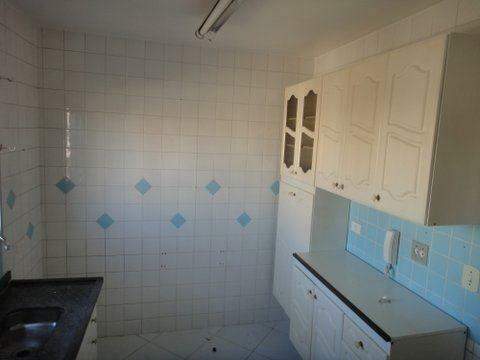 Apartamento à venda com 2 quartos, 75m² - Foto 15