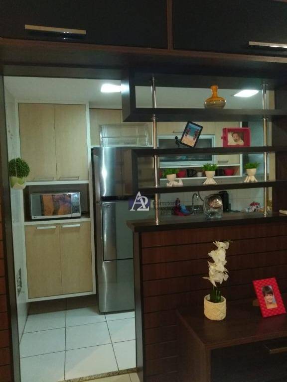 Apartamento à venda com 2 quartos, 70m² - Foto 6