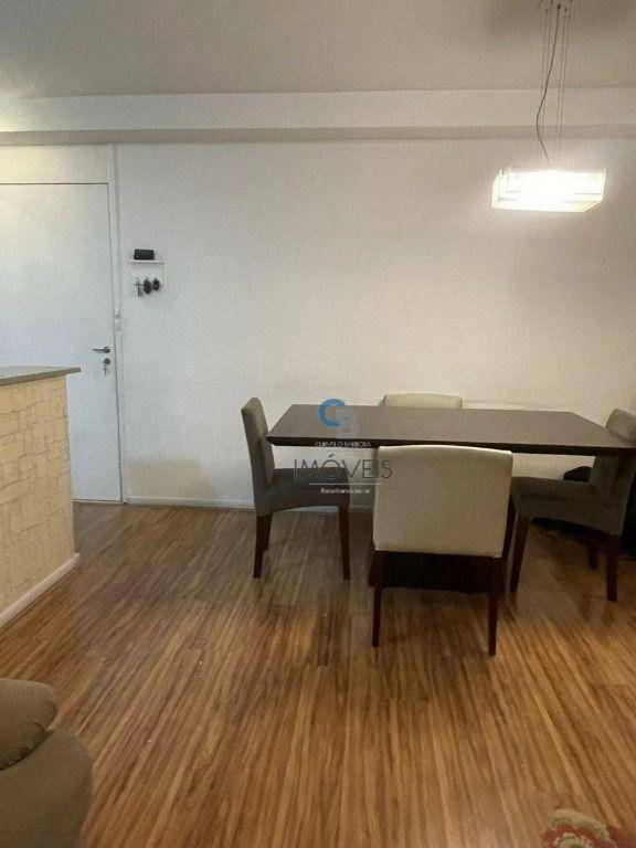 Apartamento à venda com 2 quartos, 64m² - Foto 5