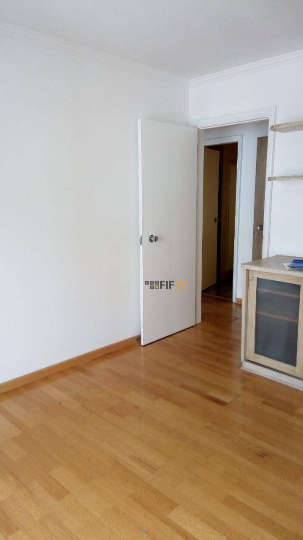 Apartamento para alugar com 3 quartos, 128m² - Foto 27