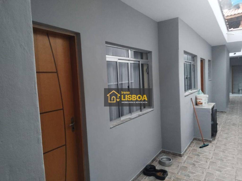 Casa à venda com 2 quartos, 125m² - Foto 1