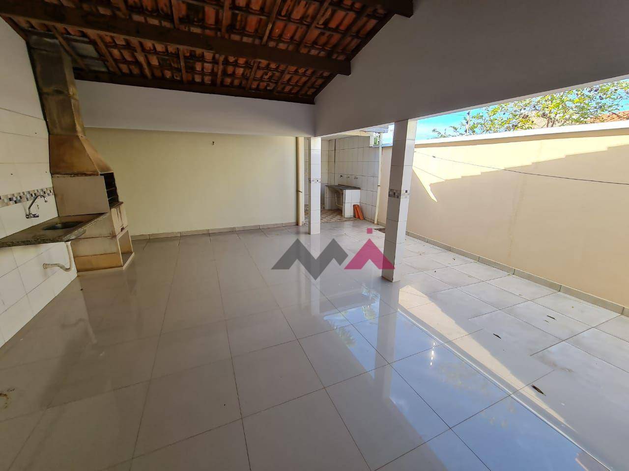 Casa à venda com 4 quartos, 217m² - Foto 5