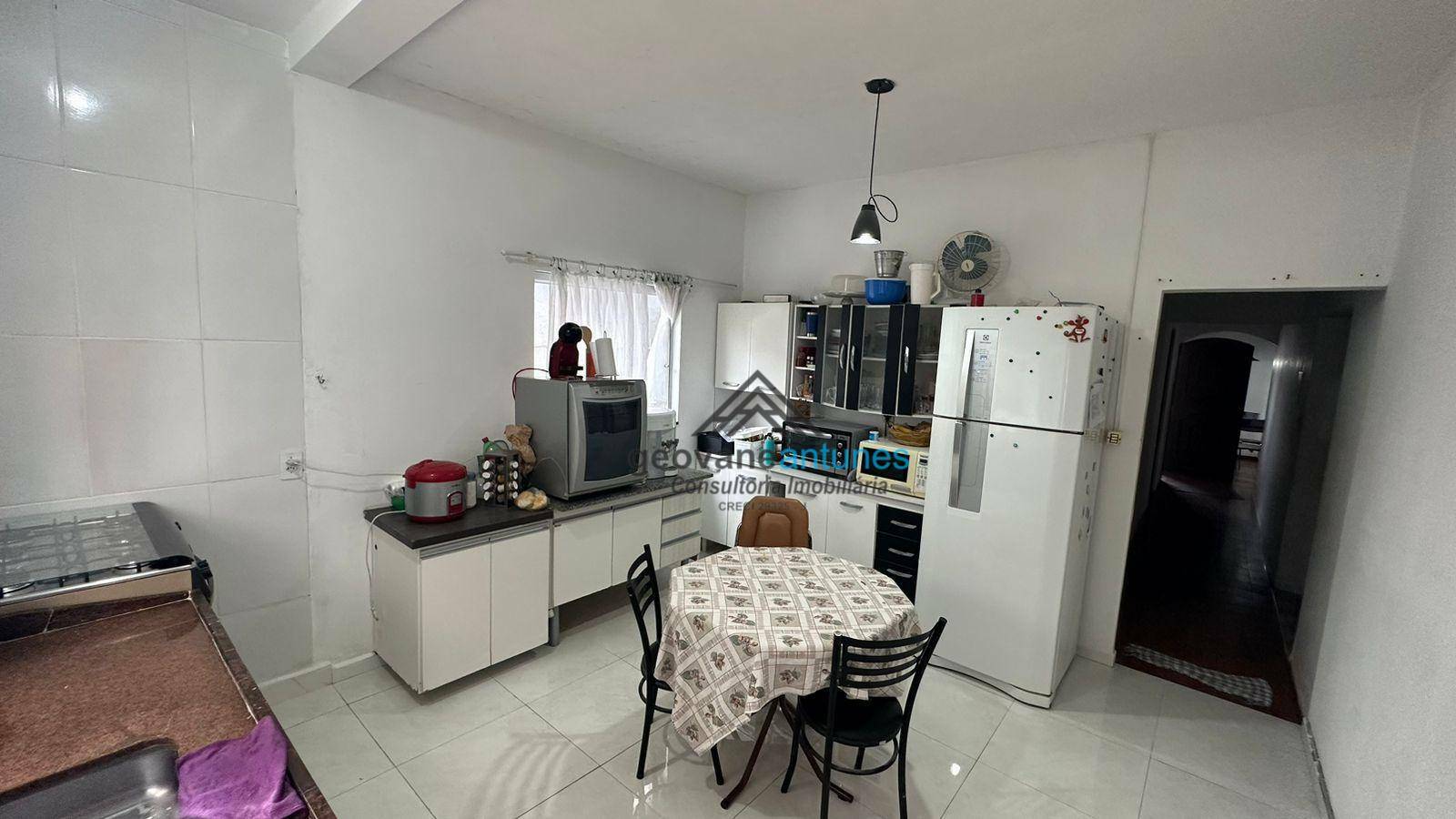 Casa à venda com 3 quartos, 230m² - Foto 13