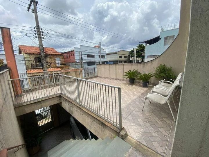 Sobrado para alugar com 2 quartos, 173m² - Foto 2