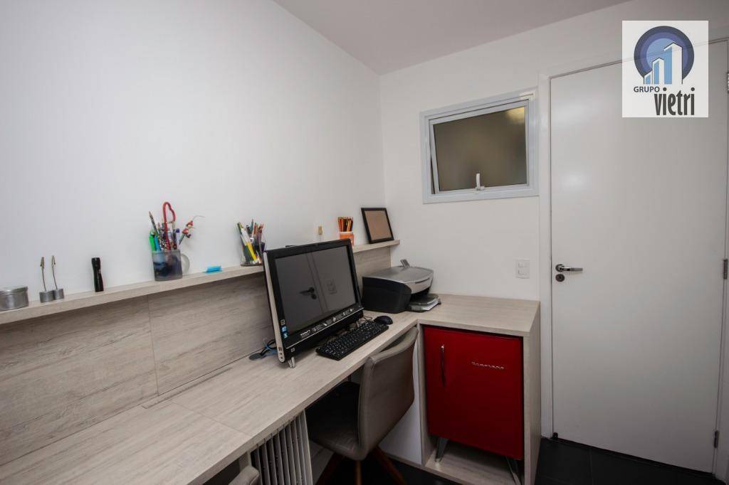 Apartamento à venda com 3 quartos, 157m² - Foto 9