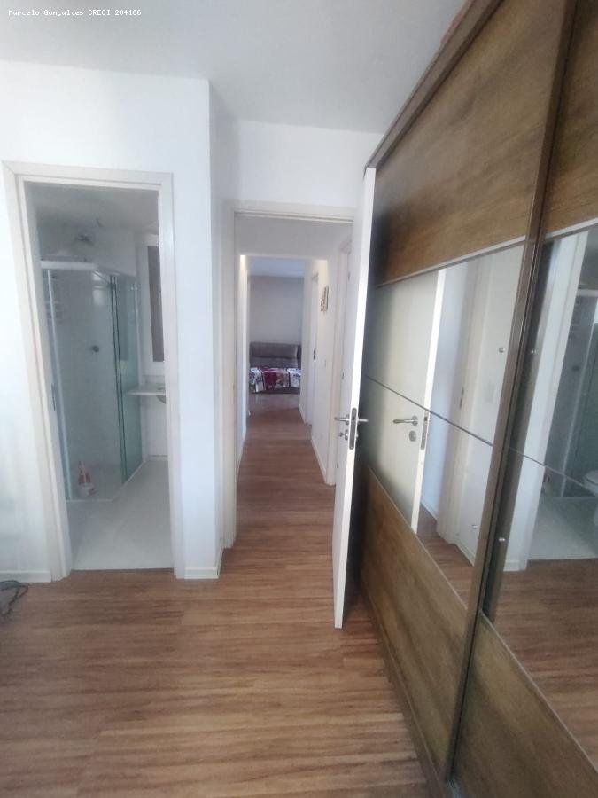 Apartamento à venda com 3 quartos, 68m² - Foto 11