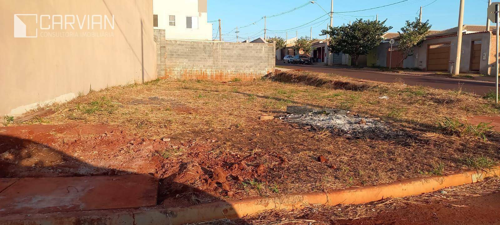 Terreno à venda, 240M2 - Foto 1