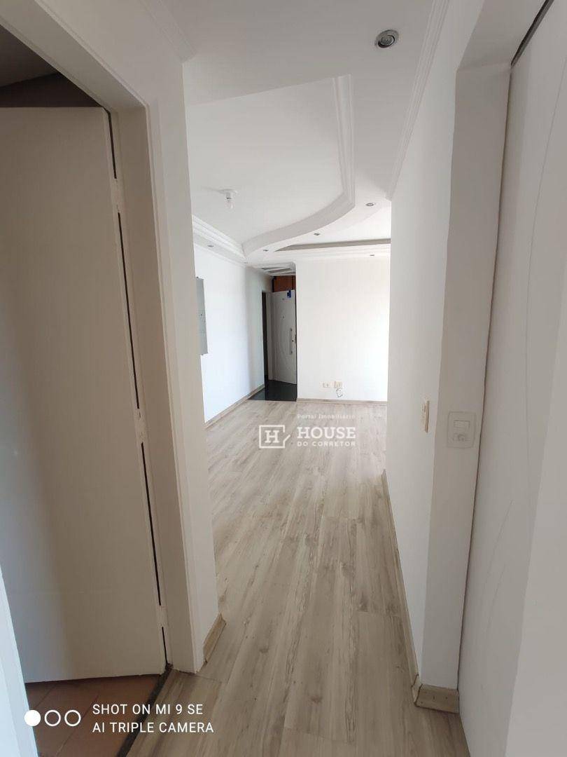 Apartamento à venda com 2 quartos, 58m² - Foto 2