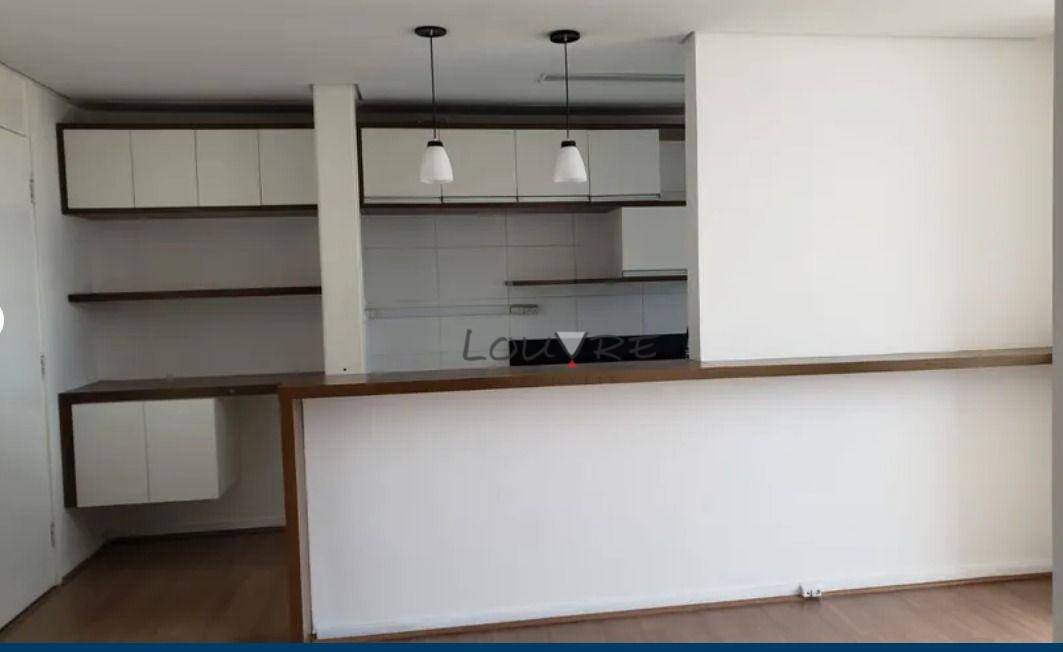 Apartamento à venda com 2 quartos, 65m² - Foto 4