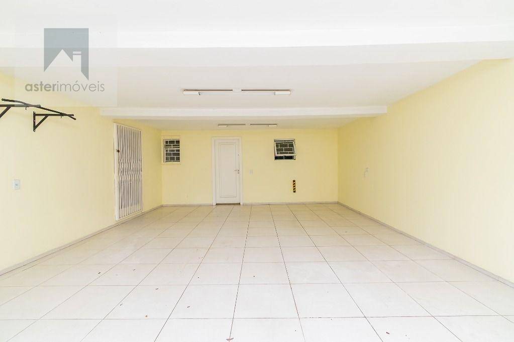 Casa para alugar com 4 quartos, 285m² - Foto 51