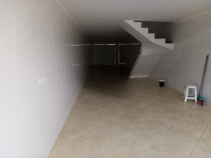 Sobrado à venda com 5 quartos, 320m² - Foto 2