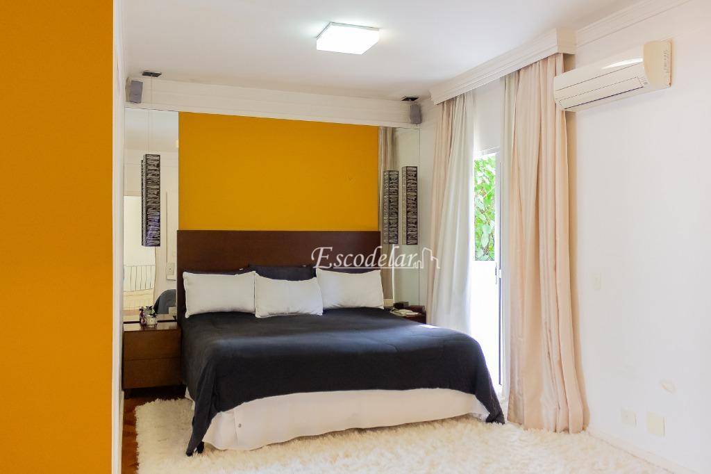 Casa à venda com 4 quartos, 330m² - Foto 29