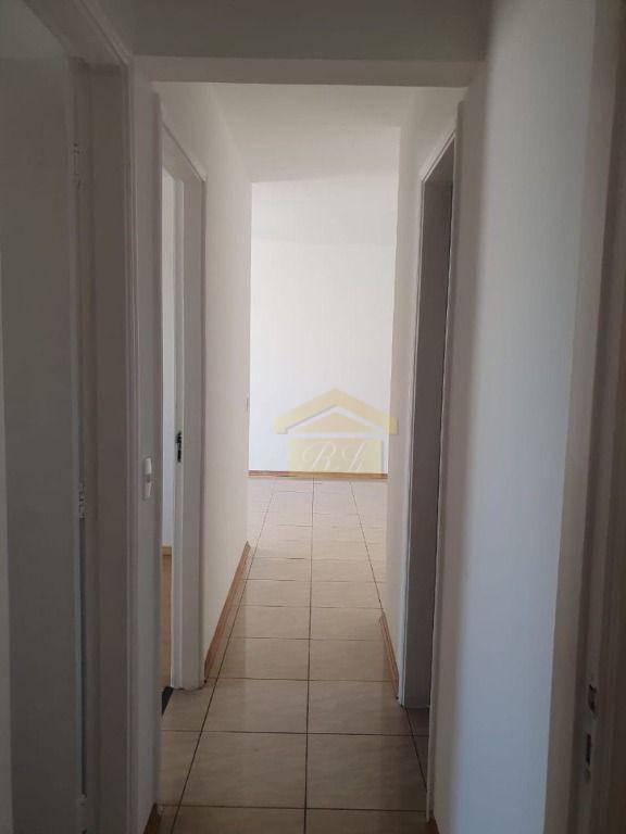 Apartamento à venda com 3 quartos, 70m² - Foto 11