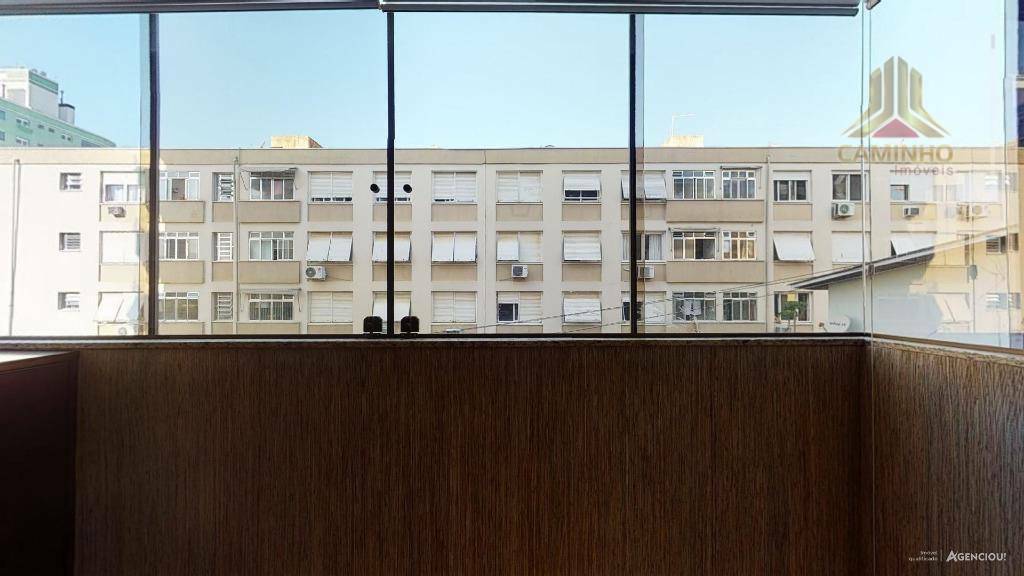 Apartamento à venda com 2 quartos, 69m² - Foto 7