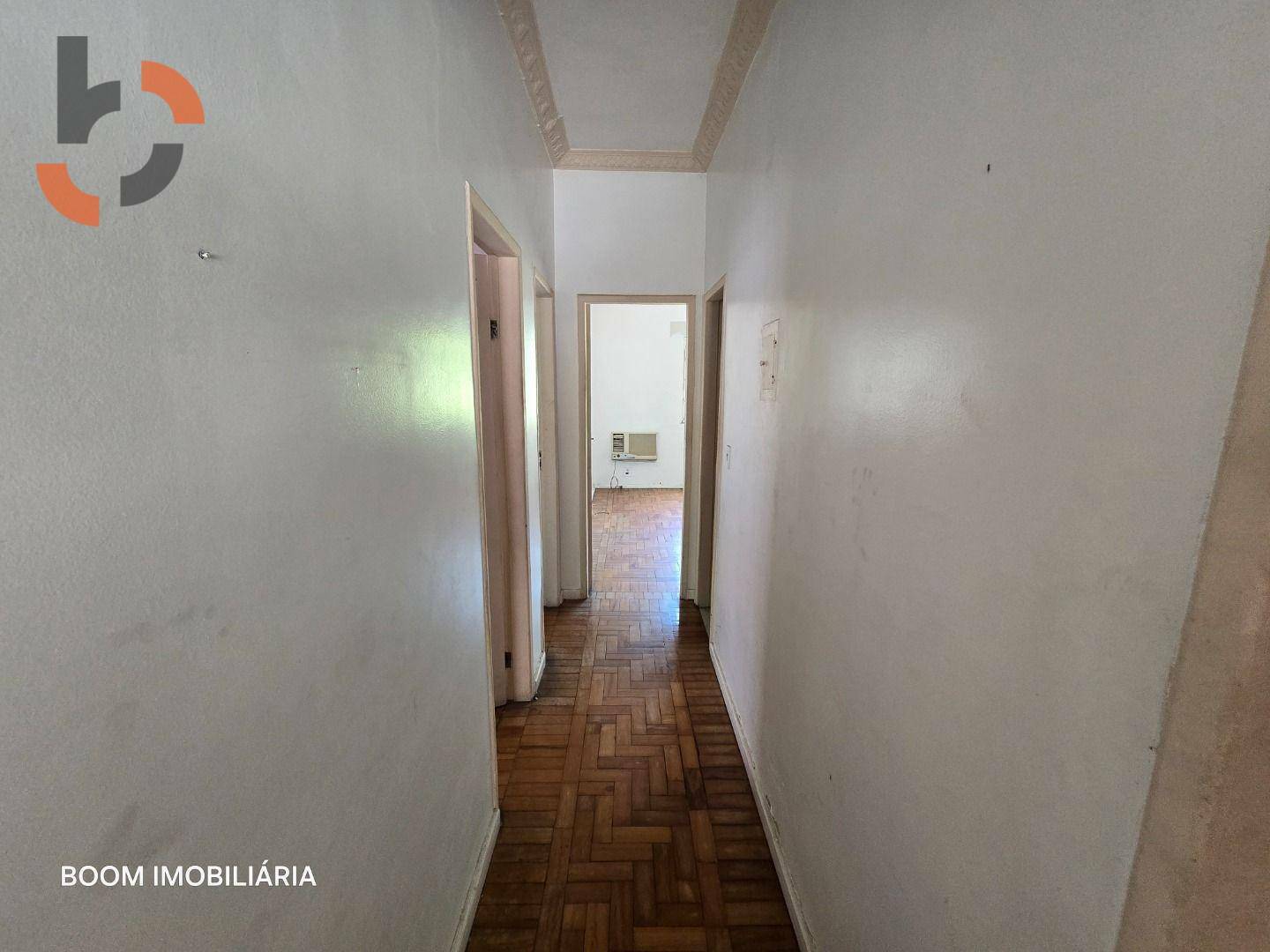 Casa à venda com 4 quartos, 216m² - Foto 11