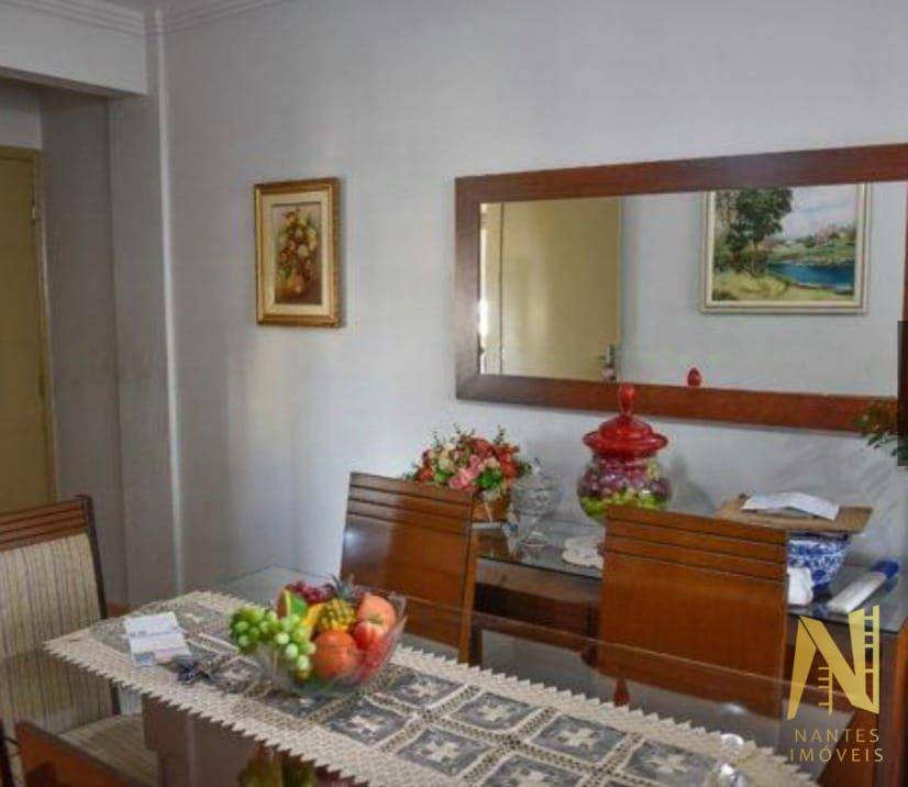 Apartamento à venda com 2 quartos, 70m² - Foto 2