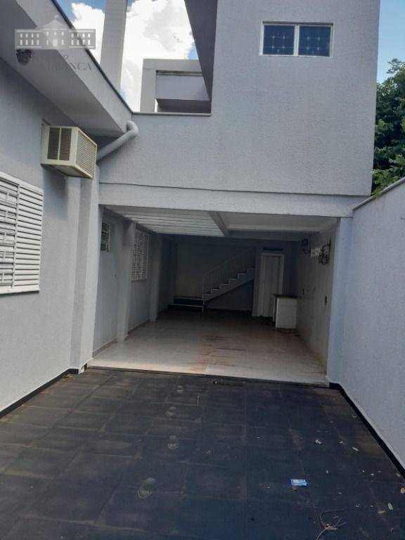 Casa à venda com 4 quartos, 231m² - Foto 22