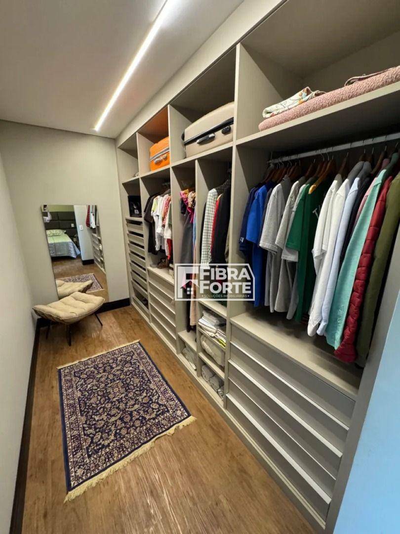 Casa à venda com 3 quartos, 220m² - Foto 13