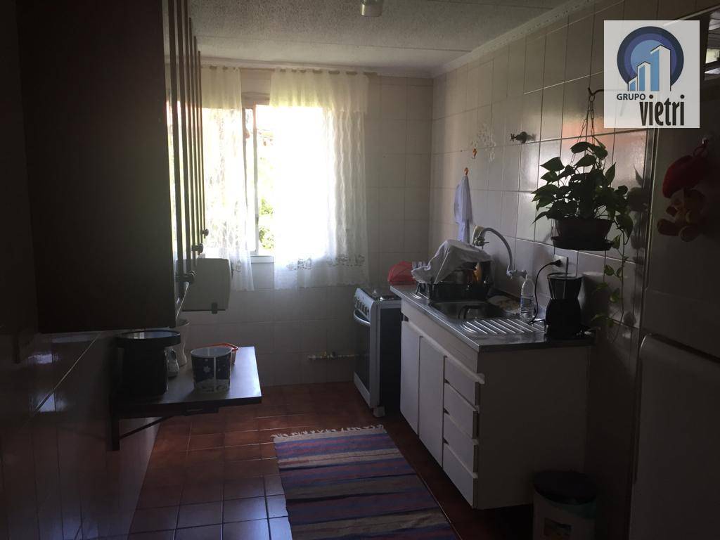 Casa à venda com 3 quartos, 220m² - Foto 11