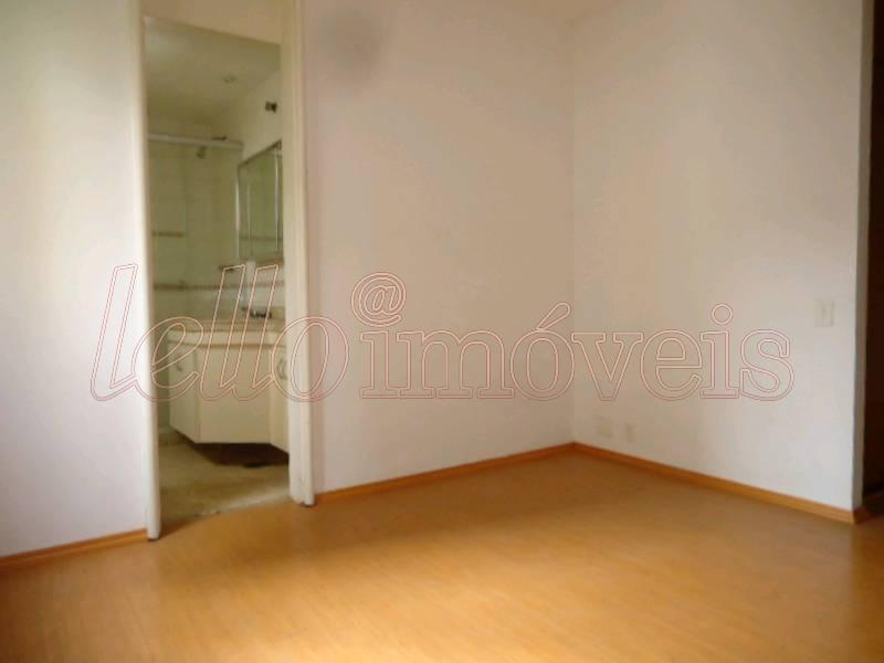 Apartamento para alugar com 3 quartos, 130m² - Foto 6