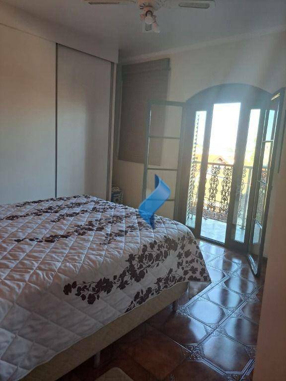 Casa à venda com 3 quartos, 108m² - Foto 14