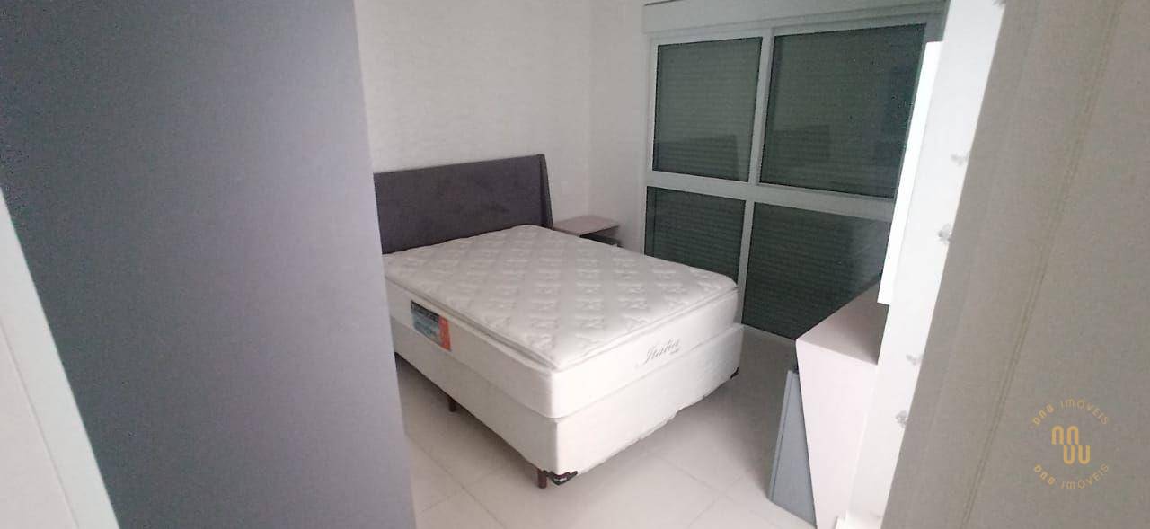 Apartamento à venda com 4 quartos, 167m² - Foto 3