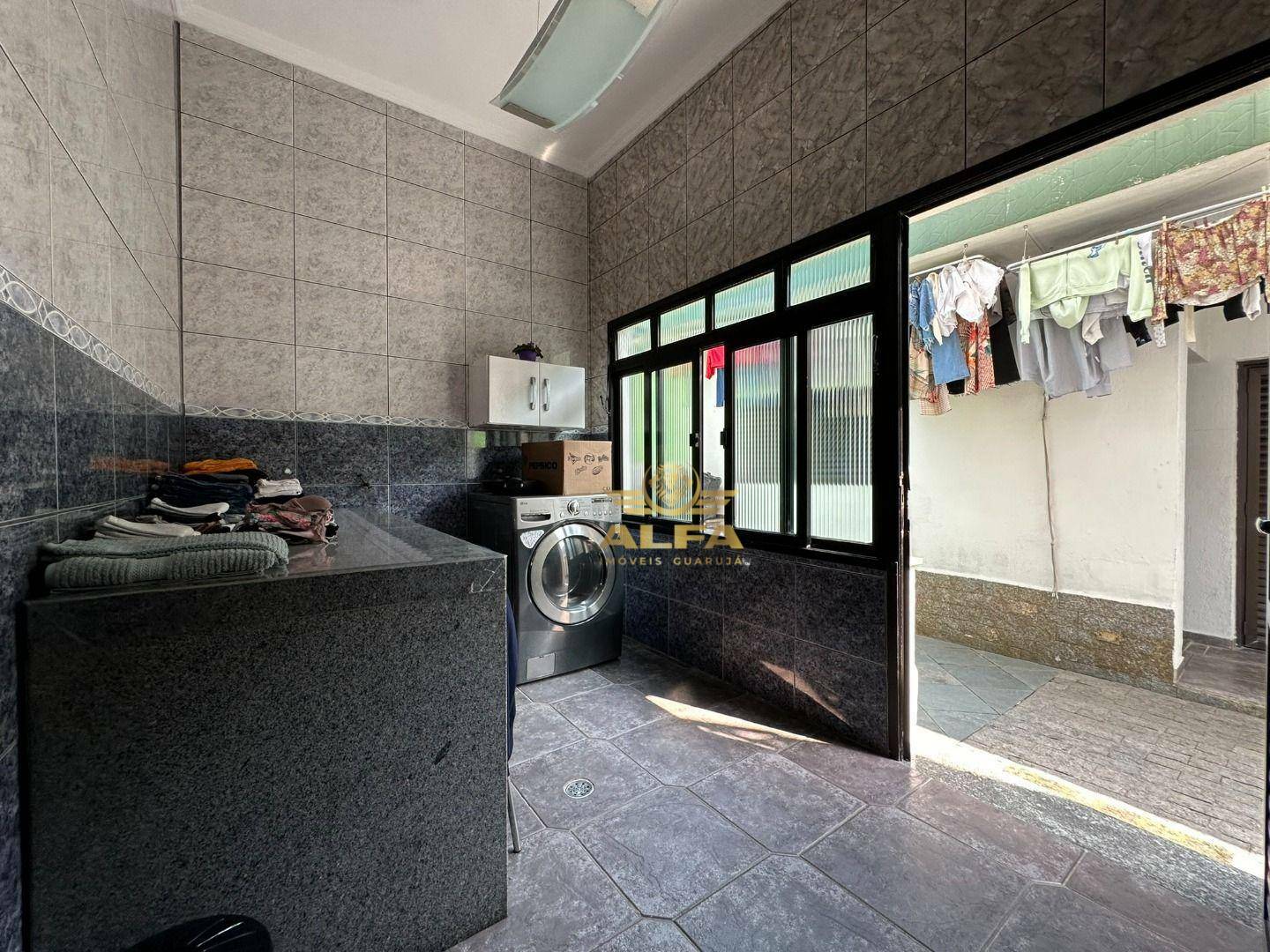 Casa à venda com 9 quartos, 328m² - Foto 46