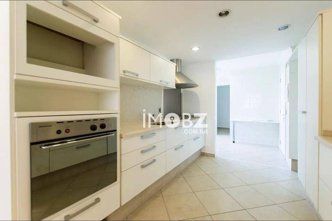 Apartamento à venda com 3 quartos, 180m² - Foto 3