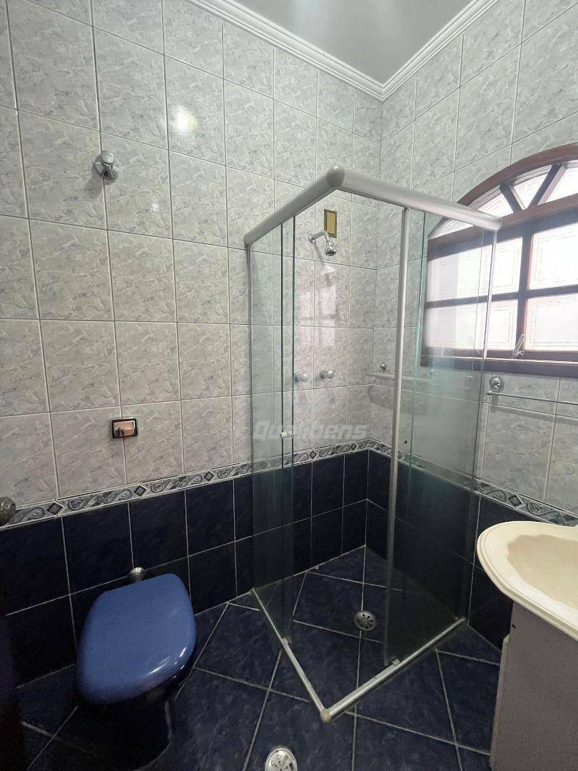 Sobrado para alugar com 3 quartos, 323m² - Foto 20