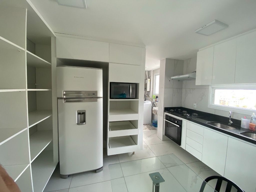 Apartamento à venda com 3 quartos, 158m² - Foto 13