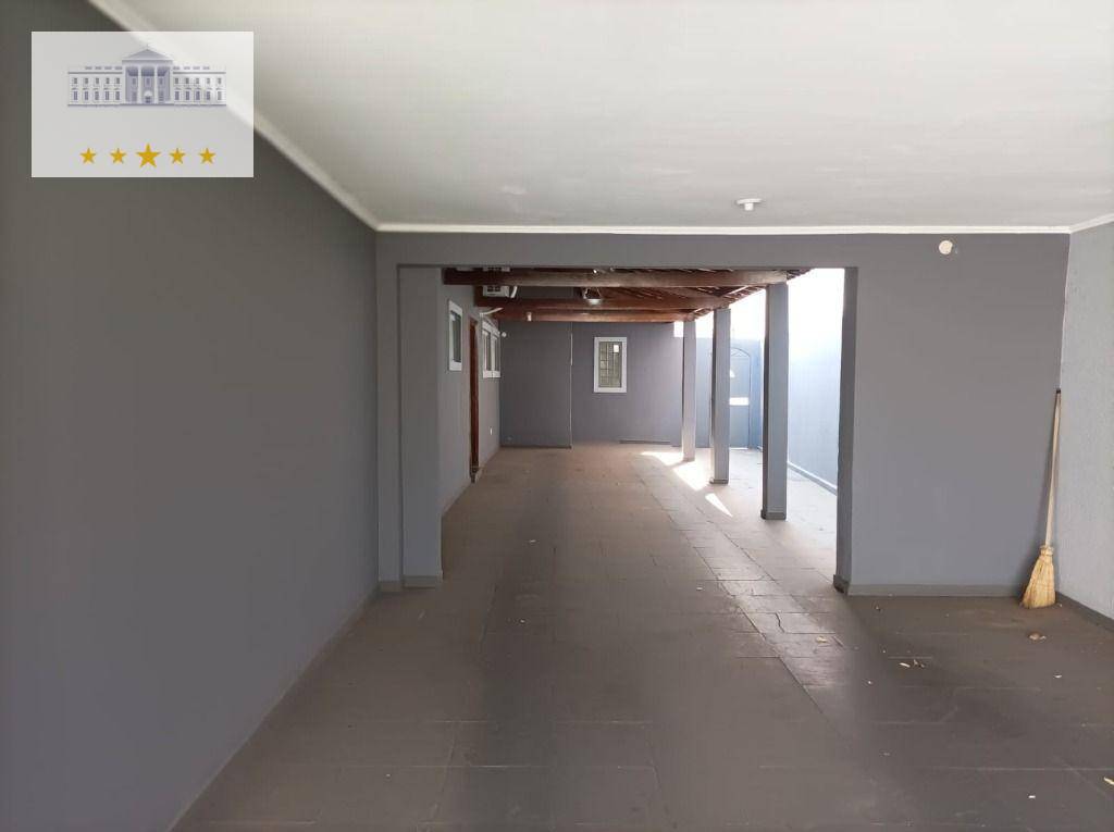 Casa à venda com 3 quartos, 265m² - Foto 5