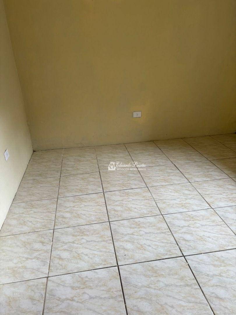 Casa para alugar com 2 quartos, 70m² - Foto 13