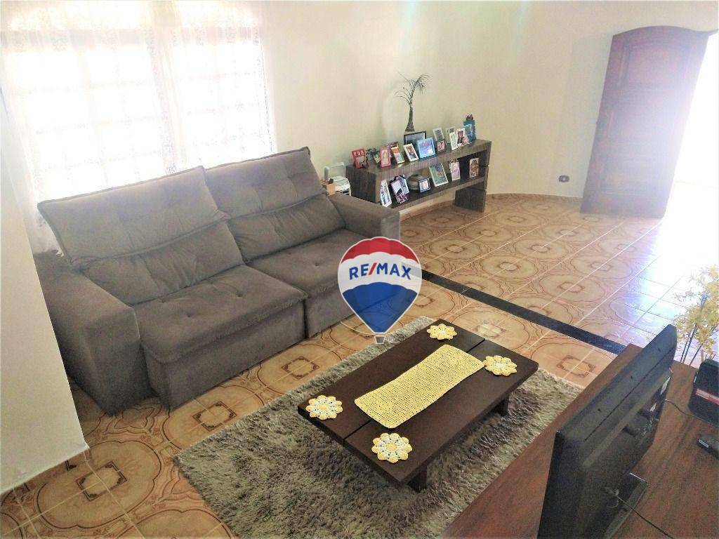 Casa para alugar com 3 quartos, 500m² - Foto 5