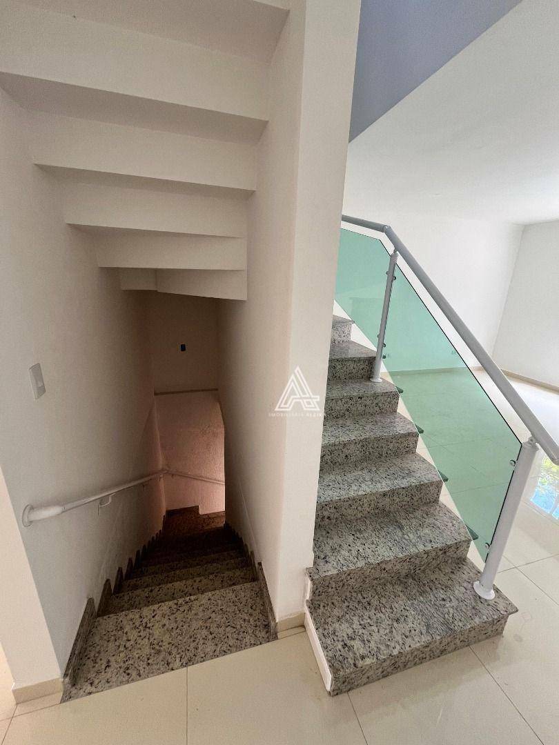 Sobrado à venda com 3 quartos, 215m² - Foto 97