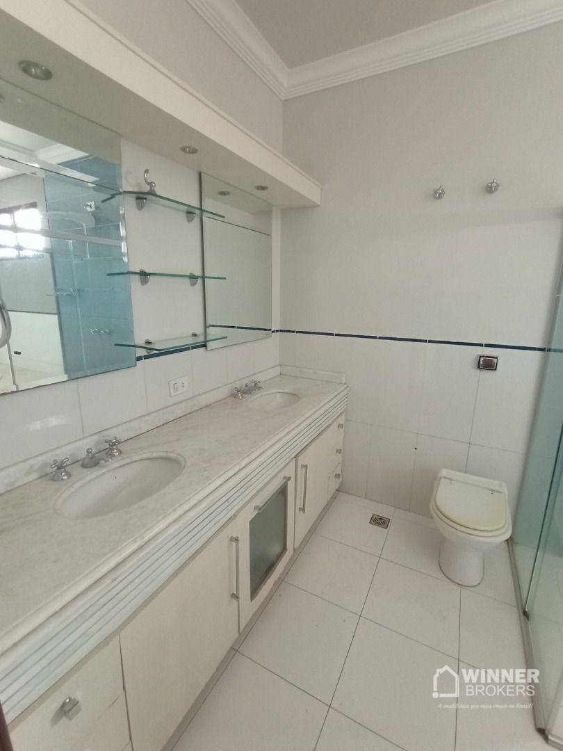 Sobrado à venda com 4 quartos, 340m² - Foto 13