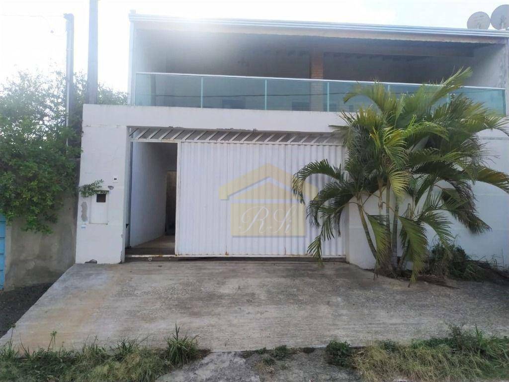 Sobrado à venda com 5 quartos, 310m² - Foto 1