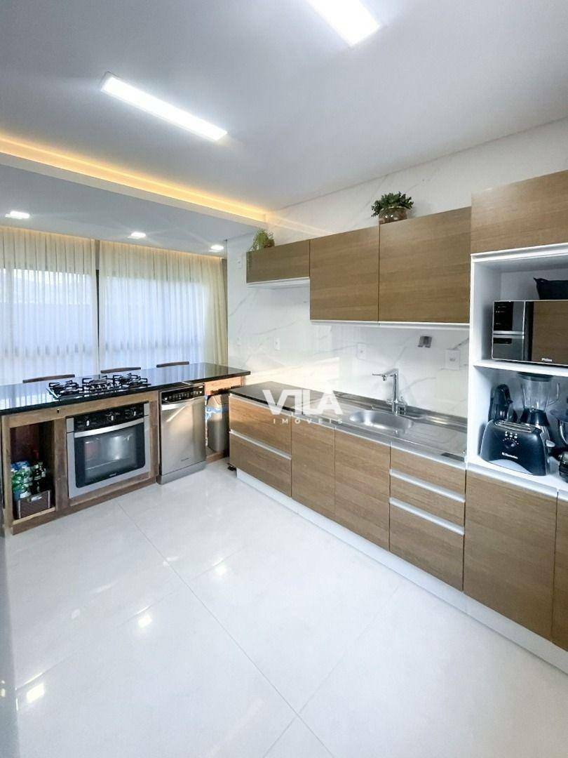 Sobrado à venda com 3 quartos, 347m² - Foto 14